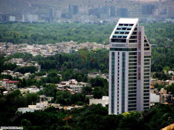 هتل بزرگ چمران شیراز را بیشتر بشناسید هتل بزرگ چمران شیراز را بیشتر بشناسید
